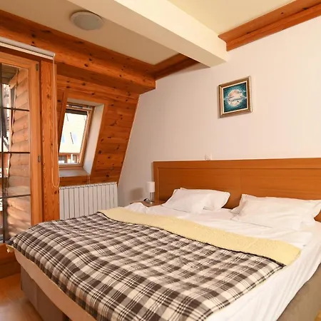 310- Vucko Privatni 4*